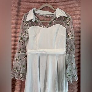 Elegant White Dress with Floral Sheer Sleeves